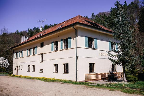 Penzion Myslivna Mukarov Mukarov  Dış mekan fotoğraf